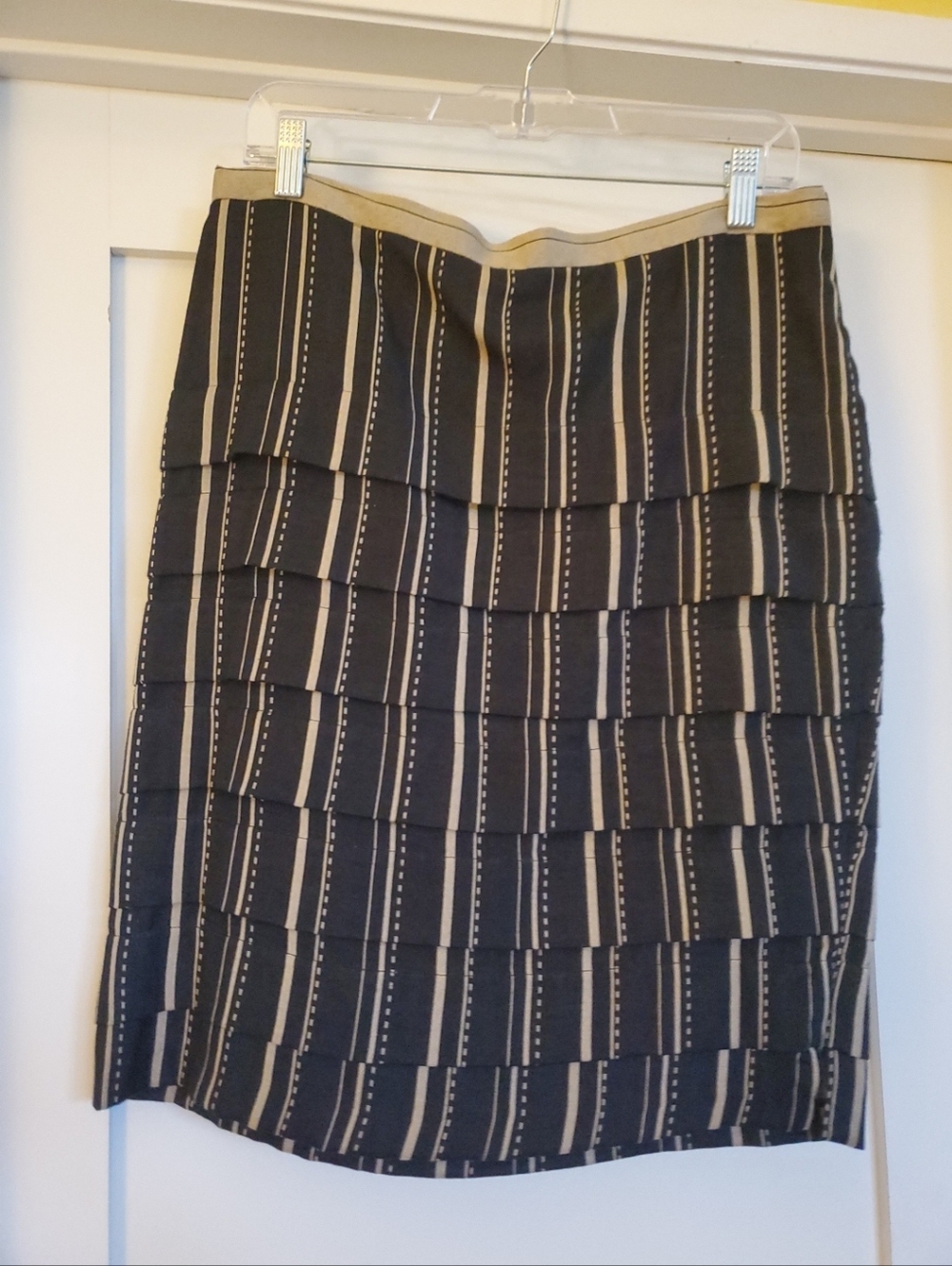 👀 Eva Franco Perfect Condition Tiered Layered Black Khaki Skirt Sz 10